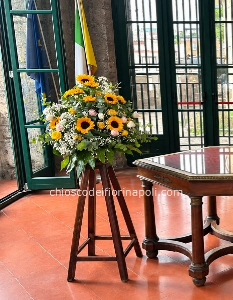 Eleganza in Giallo e Bianco